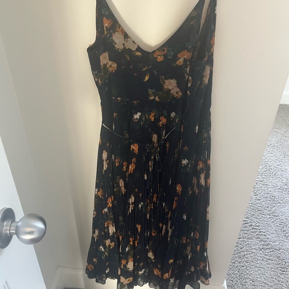 Wilfred Navy Floral Midi Dress - Picture 4 of 4